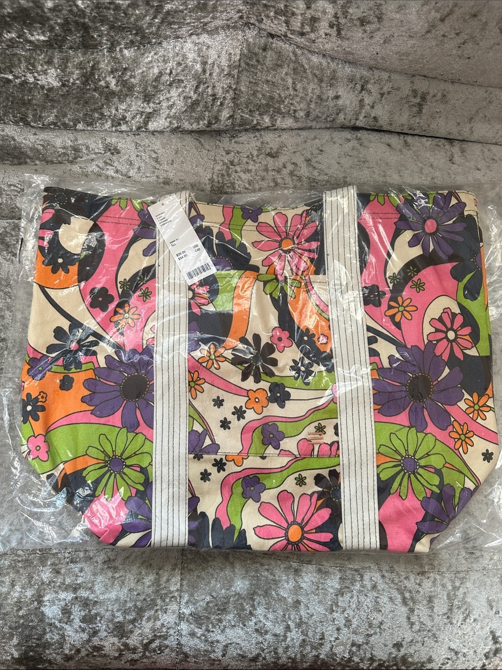 Urban Outfitters Large 70s Inspired Tote Bag NWT